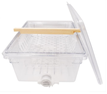 A frame spacing tool